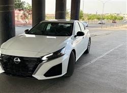 نيسان ألتيما